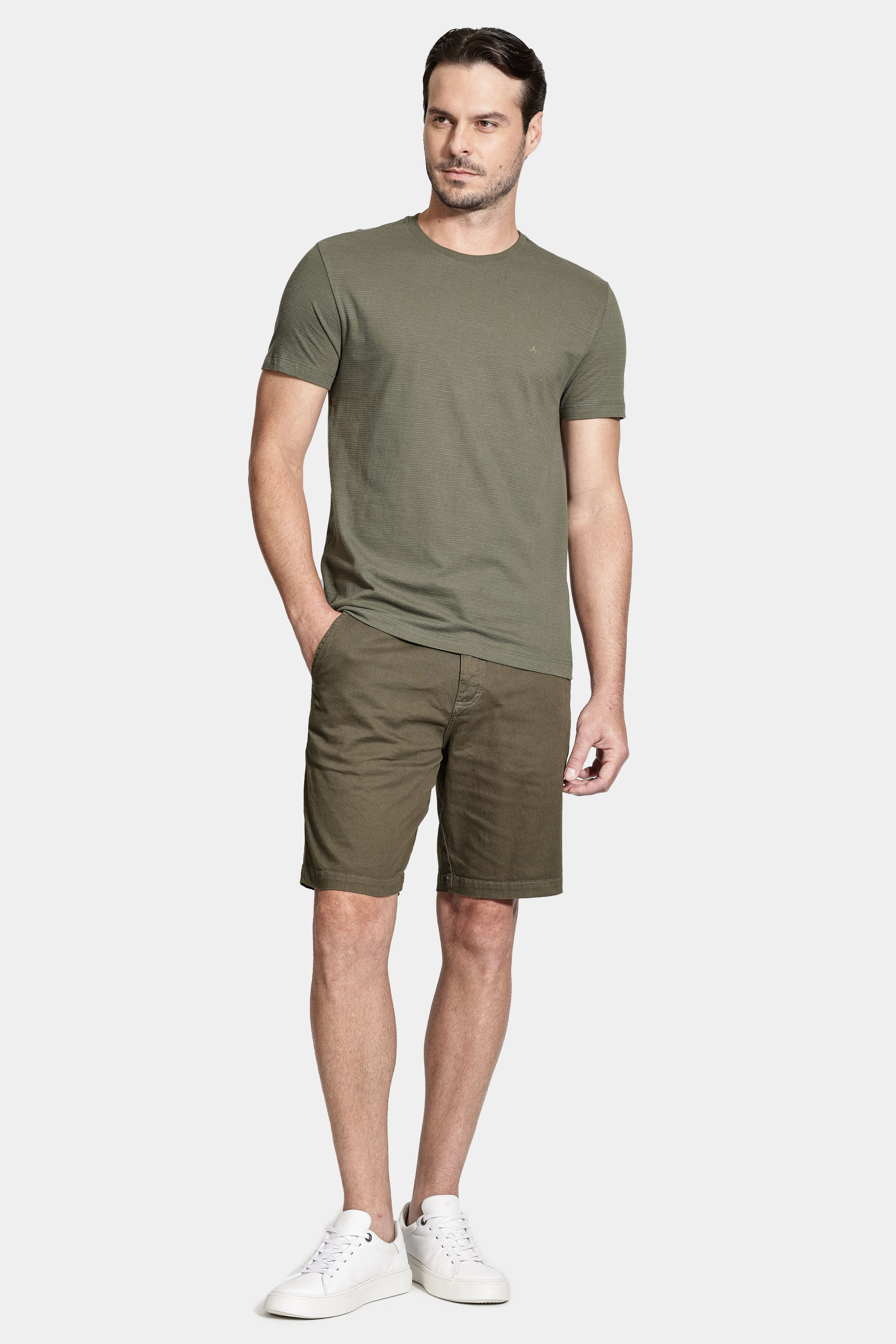 Camiseta Maquineta Out Verde Militar